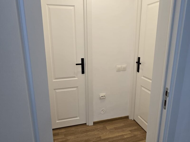 Drumul Taberei vis-a-vis Plaza Romania ap 2 camere.